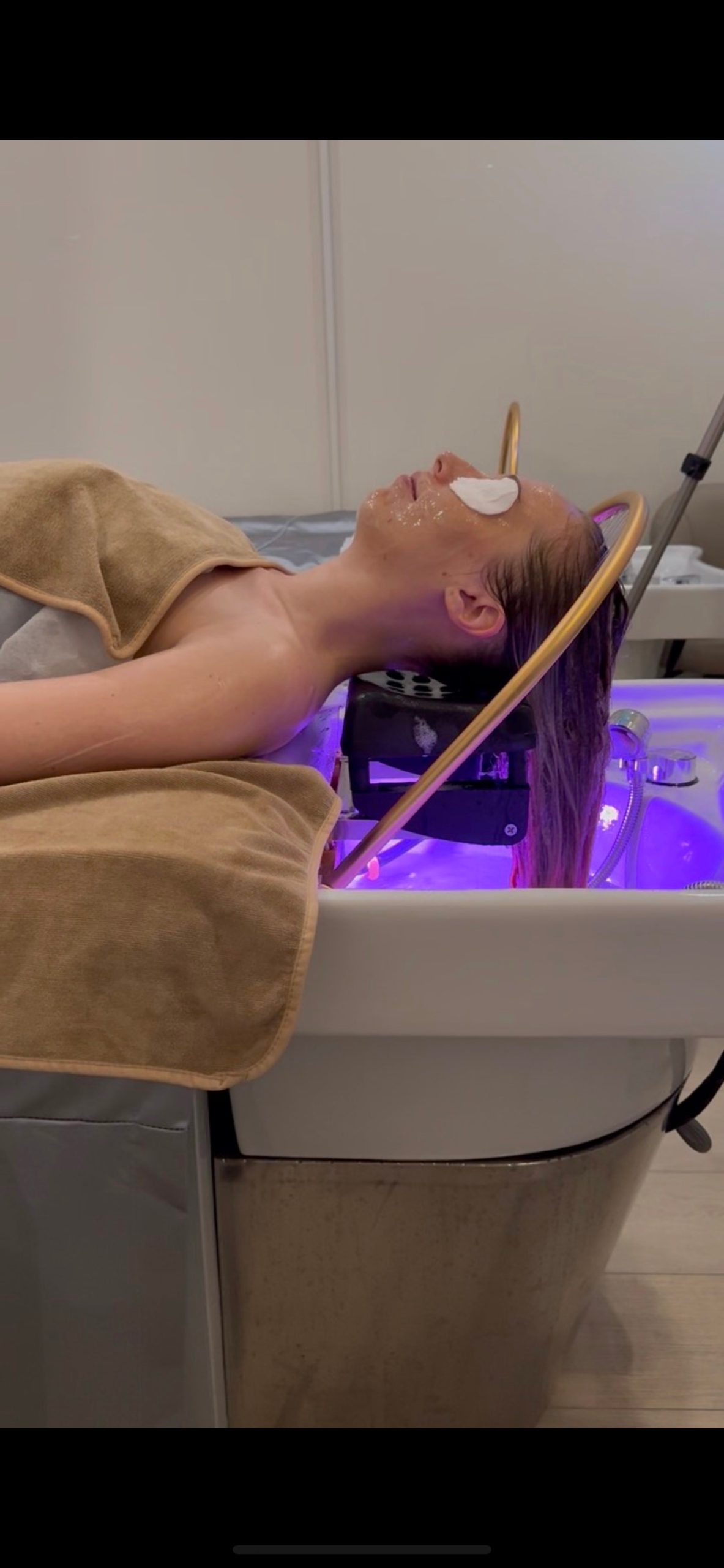 NuLux Nails & Head Spa